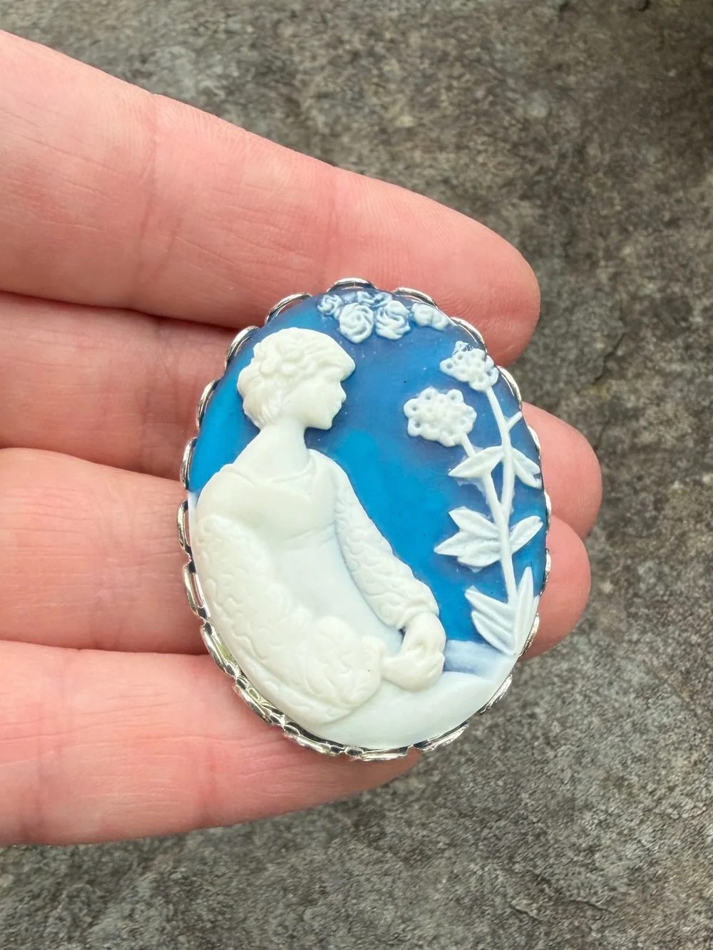 Vintage Garden Lady Figural Blue White Cameo Brooch